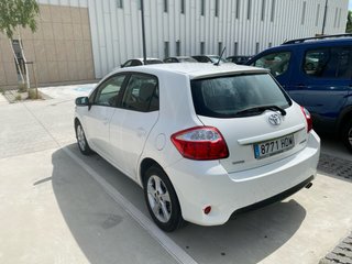 Toyota Auris 2011