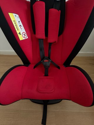 Silla de coche infantil XOMAX roja