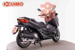 YAMAHA XMAX 125