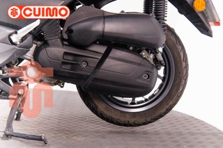 YAMAHA XMAX 125