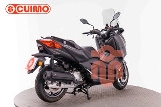 YAMAHA XMAX 125