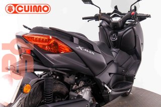 YAMAHA XMAX 125