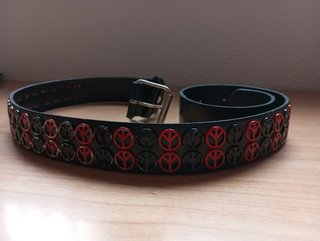 Cinturón Negro con Tachuelas Paz