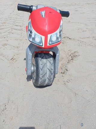 Moto correpasillos Molto Premium Roja