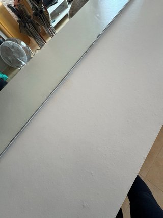 Cómoda moderna blanca con espejo