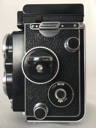 Rolleiflex F Planar 80mm f/2.8