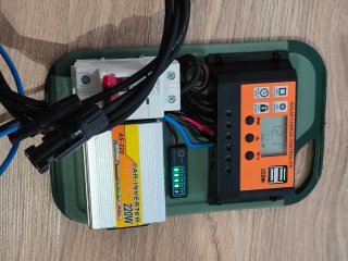 2 KITS SOLAR CAMPER PROFESIONAL 12V/220V.