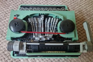 Máquina de escribir "Tipo LEGO"