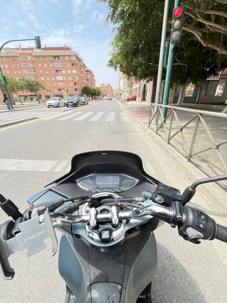 Honda PCX 125 2022 Negra/Gris
