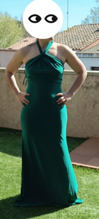Vestido verde elegante cuello cerrado