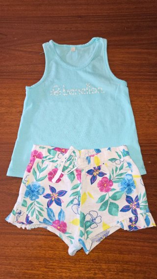 Benetton bambina: canotta e 2 shorts