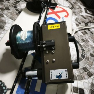 Carrete Eléctrico Cristal Fishing KF 001 2 cañas