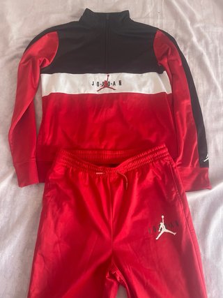 Chándal Jordan Original Negro y  rojo para niños