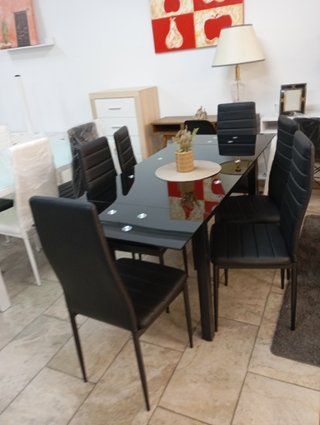 Mesa Extensible + 6 Sillas Elegantes. ¡EN REBAJA!
