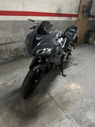 Honda CBR125R 2008 Negra/Gris
