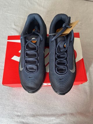 Zapatillas Nike Air Max DN, oscuras con toque azul