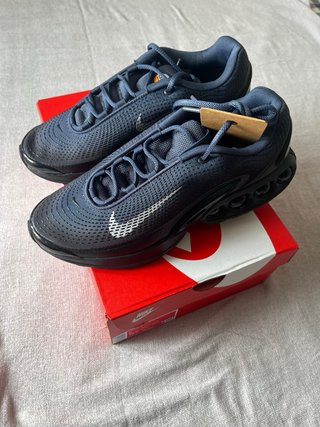 Zapatillas Nike Air Max DN, oscuras con toque azul