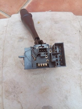 Mando limpiaparabrisas Nissan Terrano 2