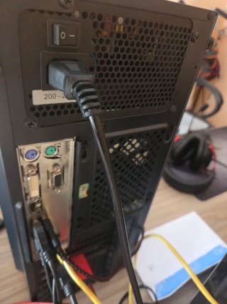 PC Gaming Ryzen 5 1600 AF + 16GB RAM