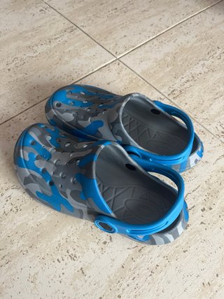 Chanclas agua camuflaje azul talla 32