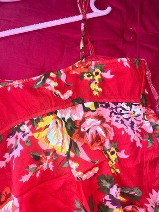 Blusa floral roja tirantes