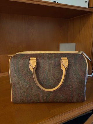 Borsa Etro mai usata