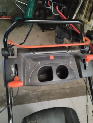 Cortacésped de gasolina ,marca ANOVA