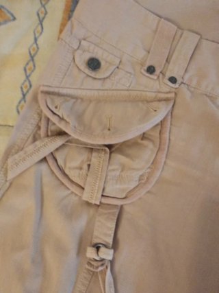 Pantalón cargo beige