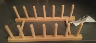 Sujeta platos de madera