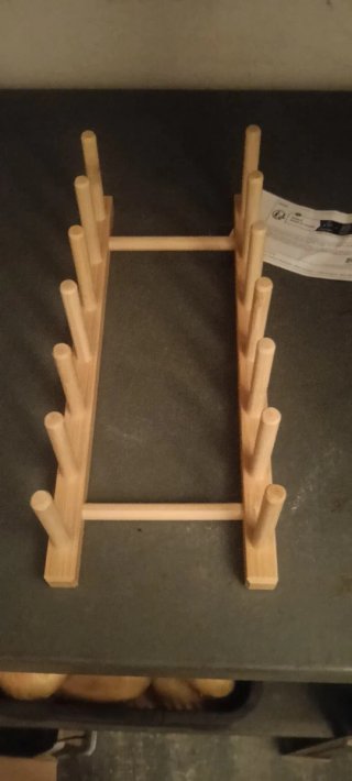 Sujeta platos de madera