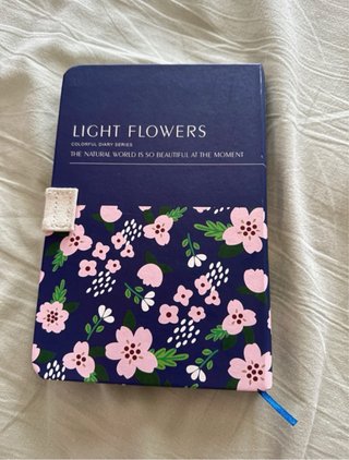 Caderno Flores Coloridas