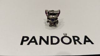 Charm Pandora Disney Stitch Graduado