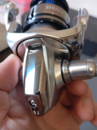 Shimano Stradic 1000HG Carrete Pesca
