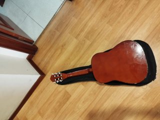 Guitarra Clásica con Funda