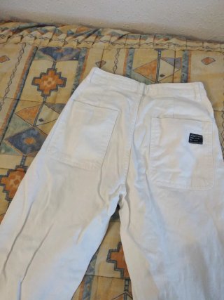 Pantalón Bershka blanco recto T.36