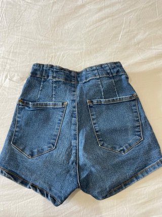 Pantalones cortos vaqueros Bershka