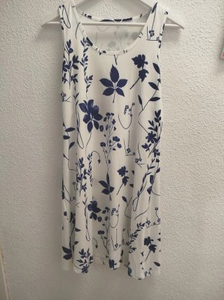 Vestido blanco flores azules talla 40