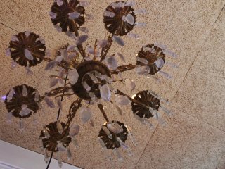 Lámpara de araña de bronce 8 brazos