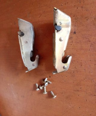 Retenedores Puertas WV T4 (2 unidades)