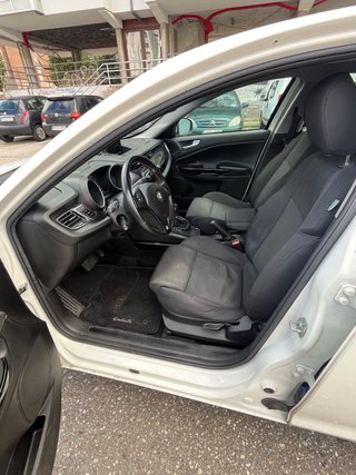Alfa Romeo Giulietta 2011