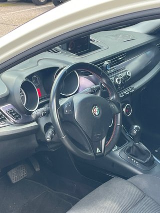 Alfa Romeo Giulietta 2011