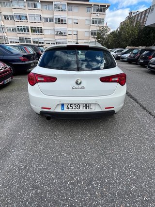 Alfa Romeo Giulietta 2011