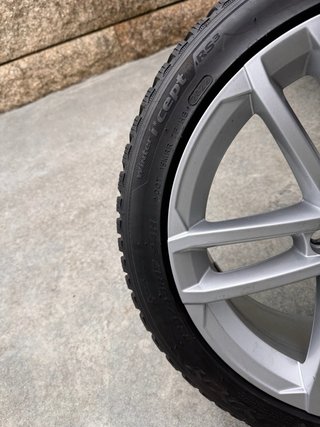 Hankook Winter i*cept RS3 225/45 R17