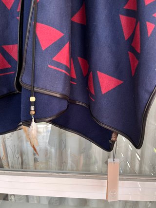 Poncho capa nuevo con etiqueta