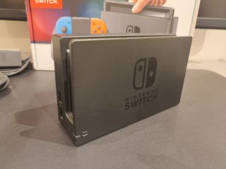 Nintendo Switch -Con muchos juegos (V1), impecable