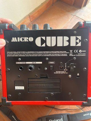 Roland Micro Cube Amplificador guitarra