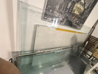 Mampara y doble puerta de cristal