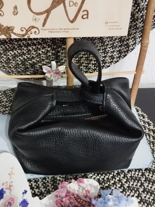 Bolso Piel Negro Mini con Asa The Genuine leather