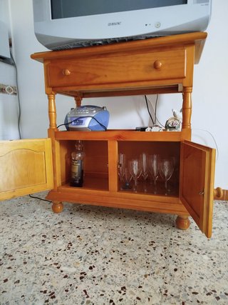 Mueble TV madera maciza