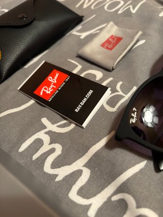 Occhiali da sole Ray-Ban neri da uomo
